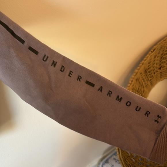 Under Armour | Loose Fit L Periwinkle Spring Hoodie - Picture 5 of 6